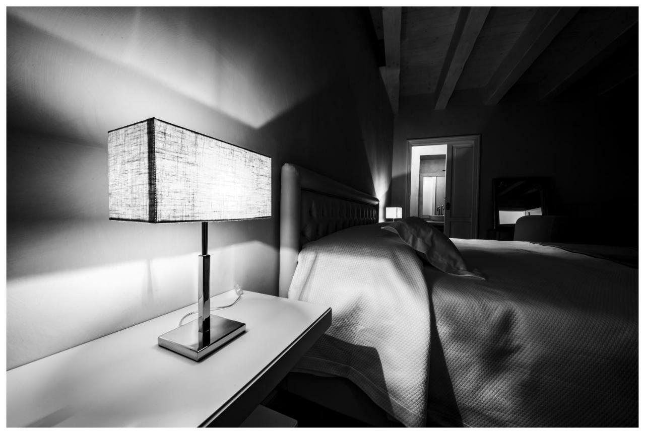 Boutique - Lodge & Suites Кротоне Екстериор снимка