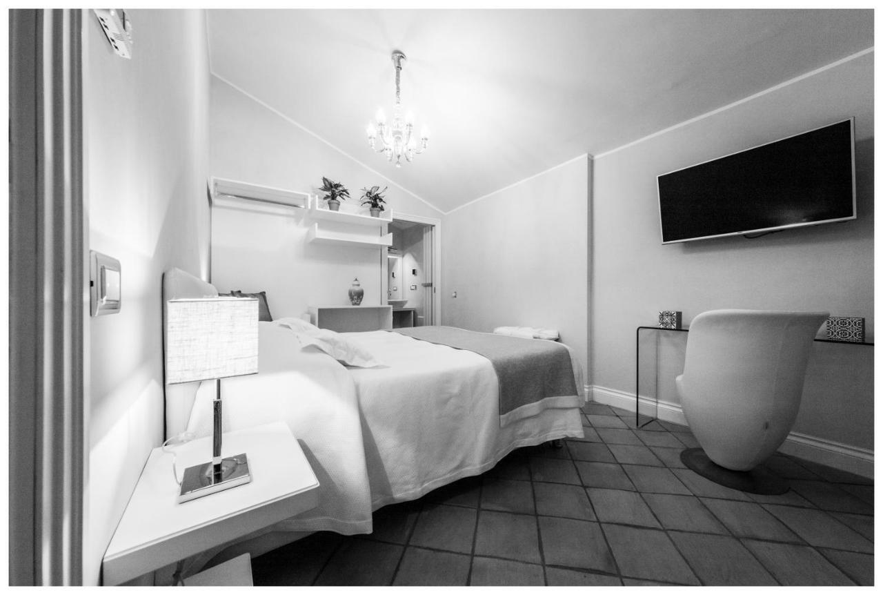 Boutique - Lodge & Suites Кротоне Екстериор снимка